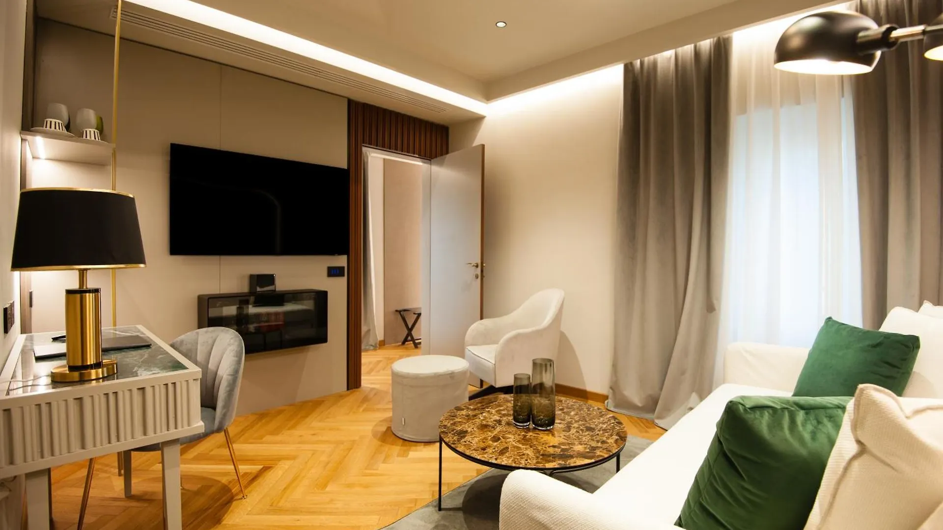 Hotel Delle Nazioni Roma 4*,  Italia